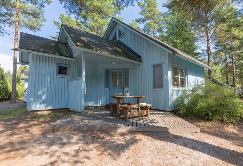 استراحتگاه Yyteri Holiday Cottages