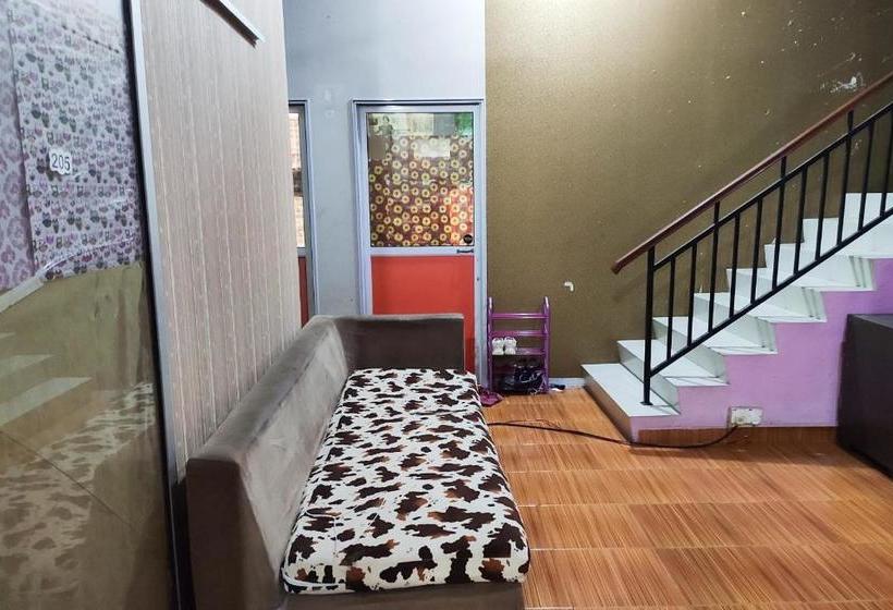 فندق Oyo 2818 Blessing Kost Batam