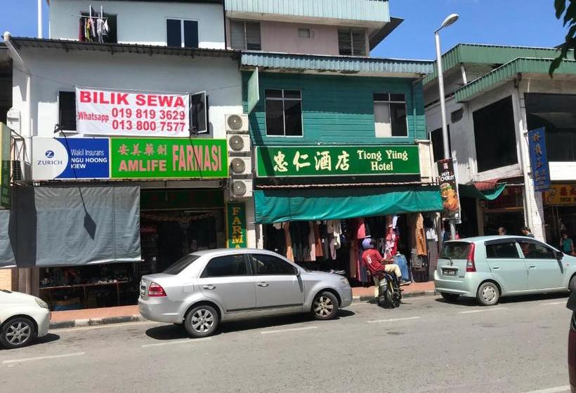 هتل Spot On 89793 Tiong Yiing