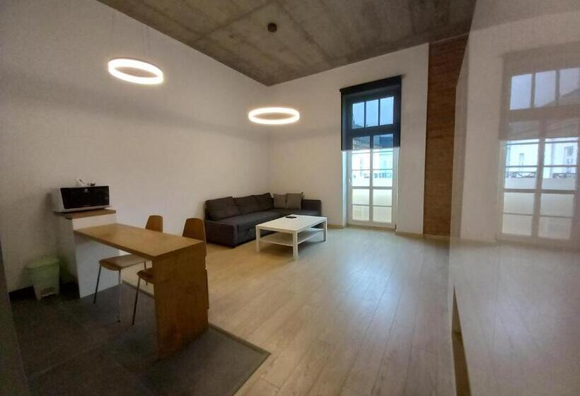 پانسیون Entrez Apartments 4   City Centre