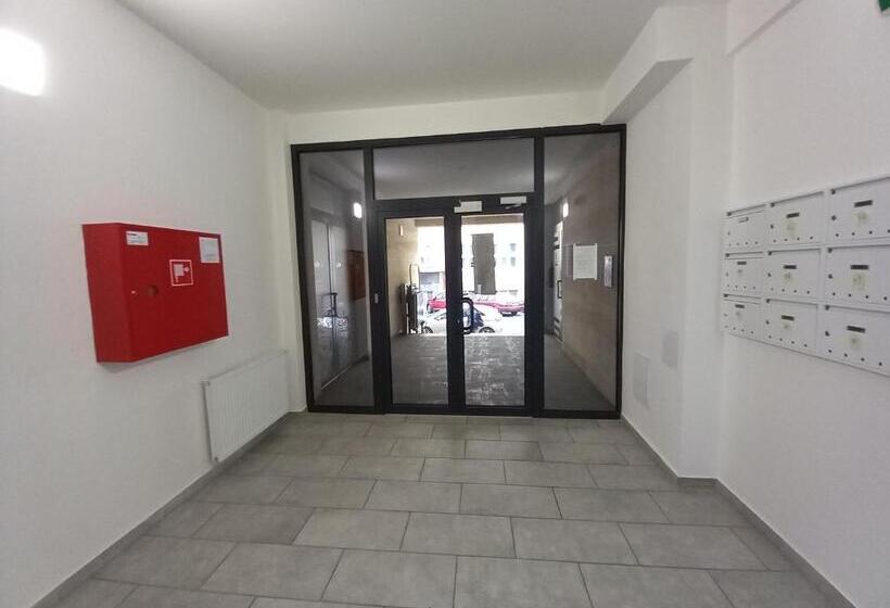 پانسیون Entrez Apartments 4   City Centre
