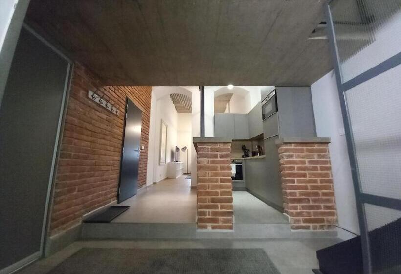 پانسیون Entrez Apartments 4   City Centre