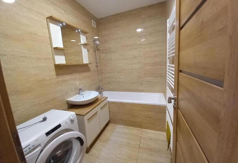 پانسیون Entrez Apartments 4   City Centre