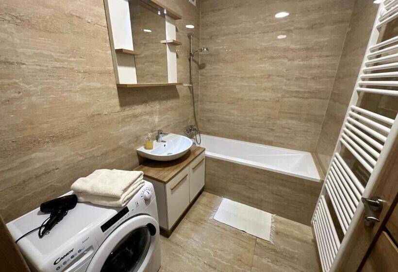 پانسیون Entrez Apartments 4   City Centre