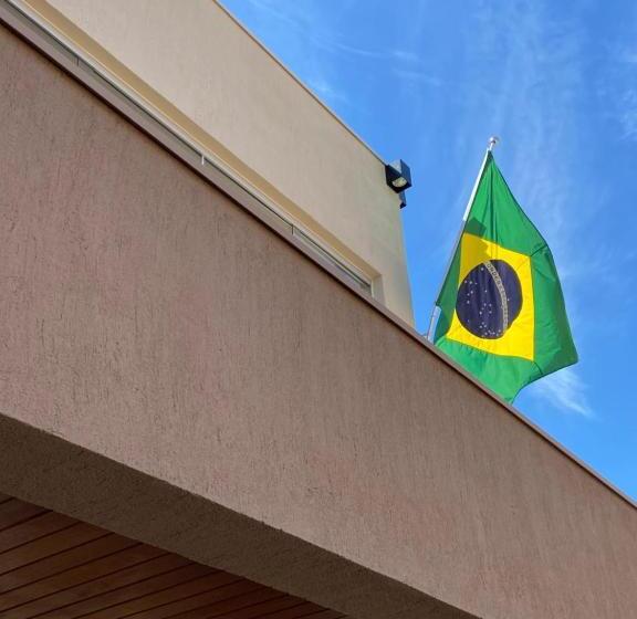 پانسیون Pousada Viver Capitolio