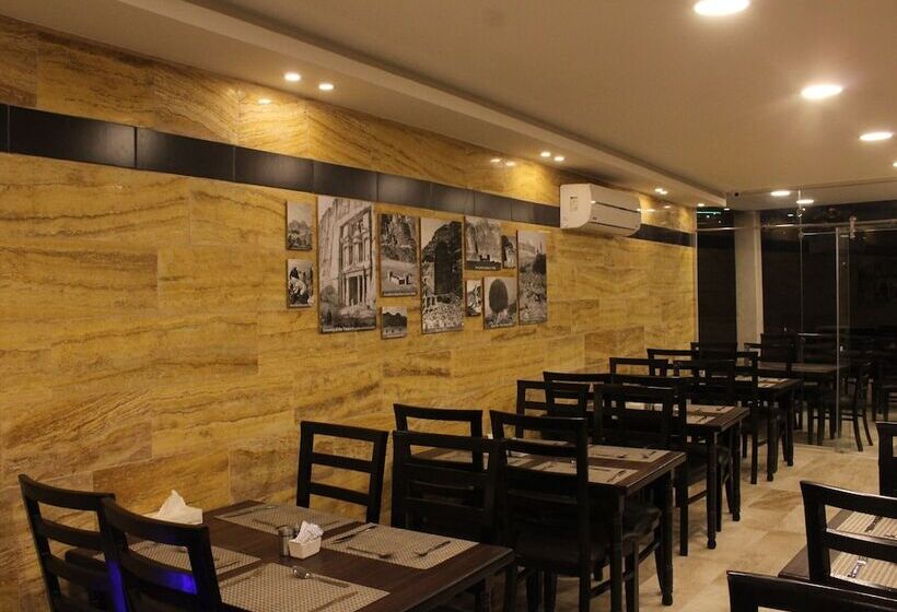 هتل Petra Corner