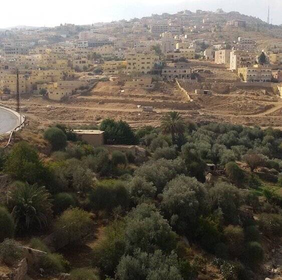 هتل Petra Corner