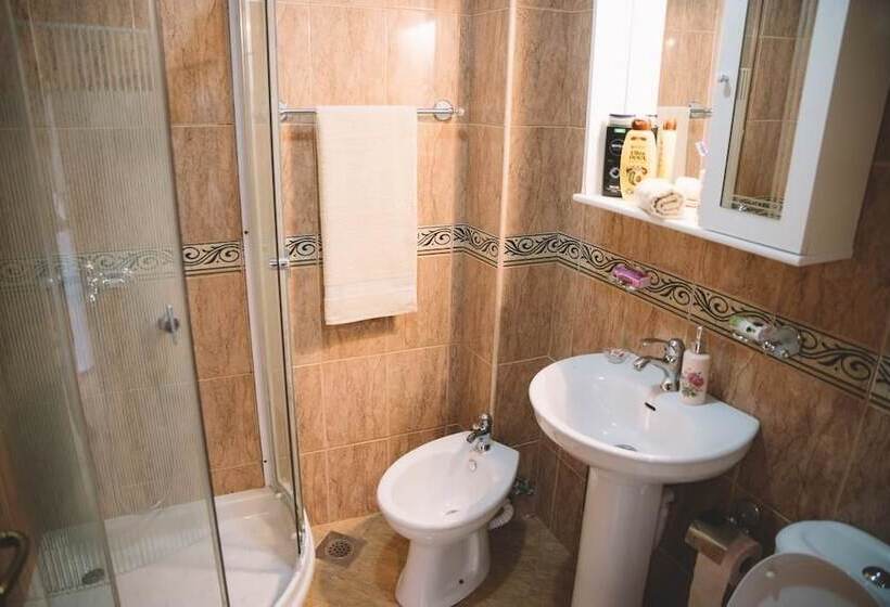پانسیون Panorama Apartments & Rooms