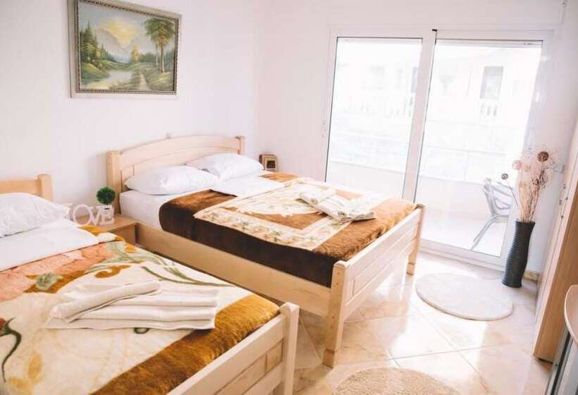 پانسیون Panorama Apartments & Rooms