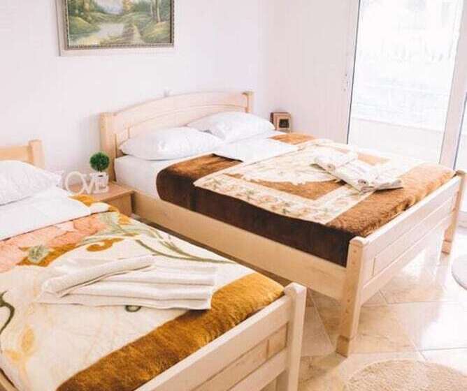 پانسیون Panorama Apartments & Rooms