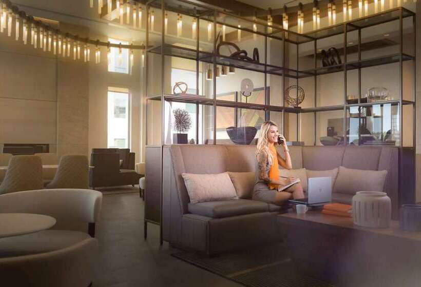 هتل Canopy By Hilton Dallas Frisco Station, Tx