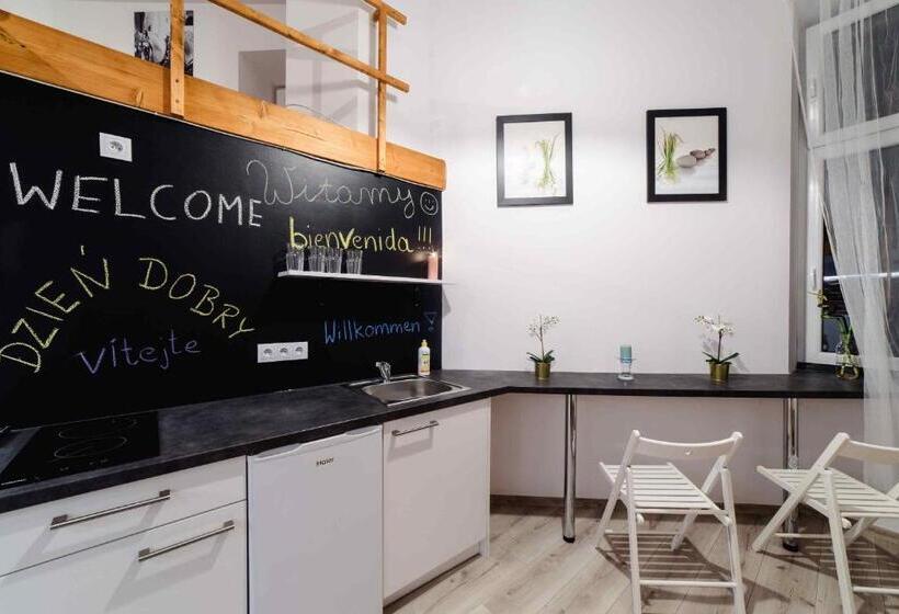 2 Nights Apartments