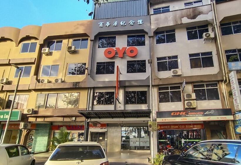 Dung Fang Hotel By Oyo Rooms