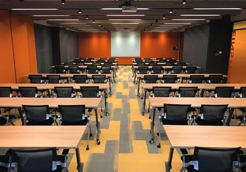 Fox Lite Hotel Dpulze  Cyberjaya  By Ascott