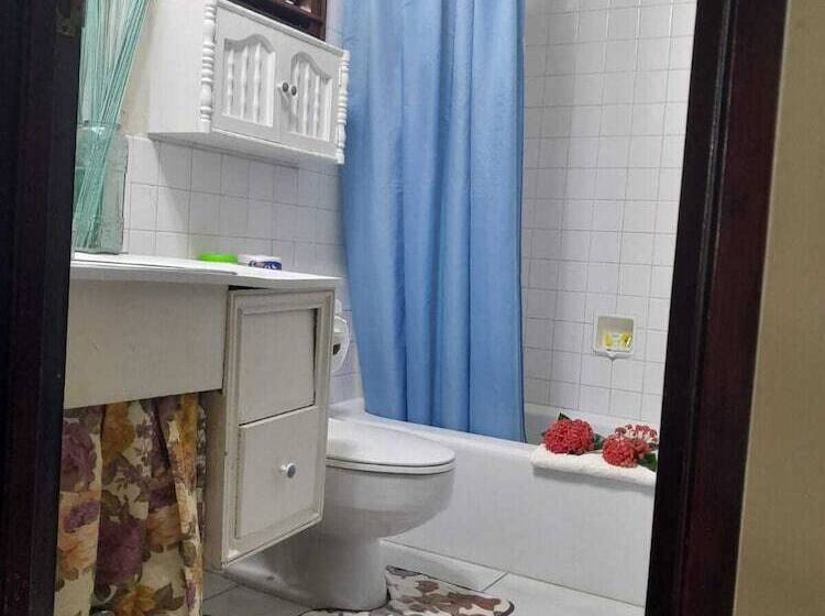 پانسیون Comfort Kingdom Villa Bed & Breakfast