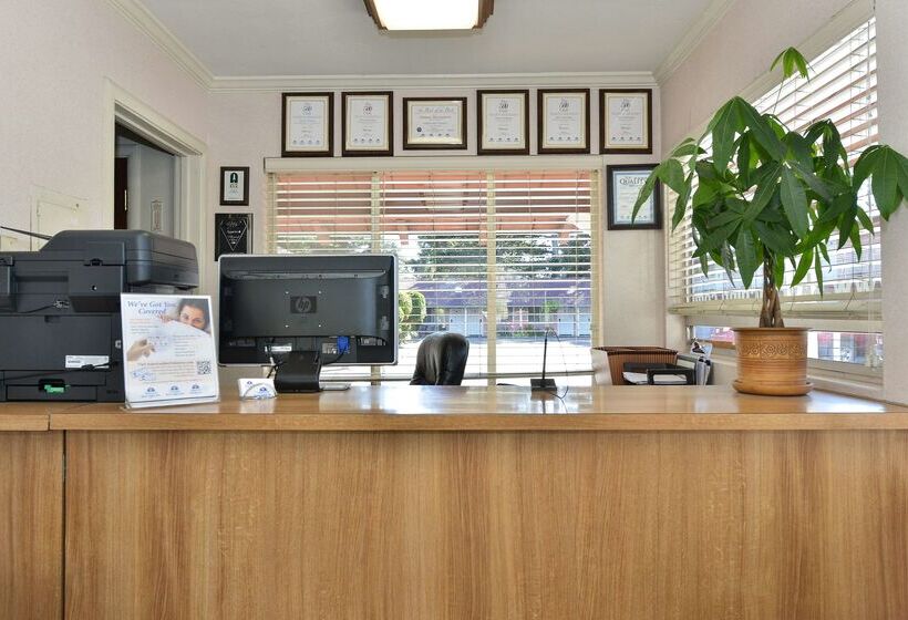 Отель Americas Best Value Inn Sky Ranch Palo Alto