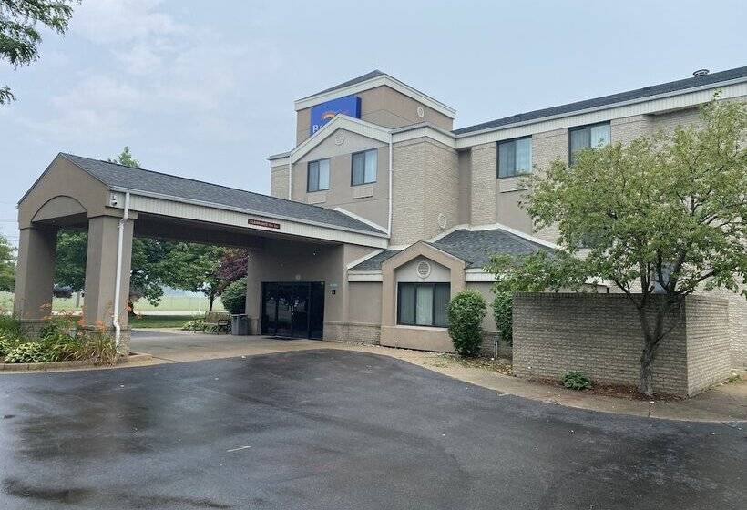 בית מלון כפרי Baymont By Wyndham Flat Rock