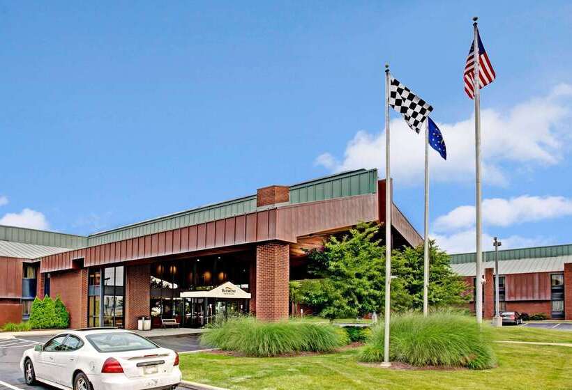 Отель Baymont By Wyndham Indianapolis West