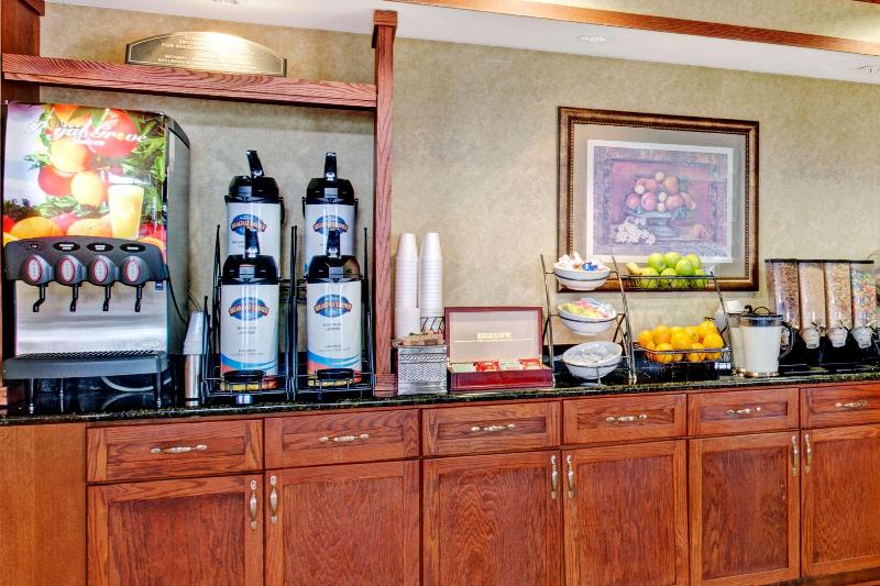 Отель Baymont By Wyndham Indianapolis West