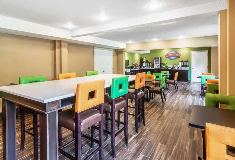هتل Baymont By Wyndham Newark At University Of Delaware