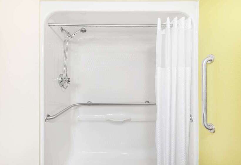 هتل Baymont By Wyndham Newark At University Of Delaware