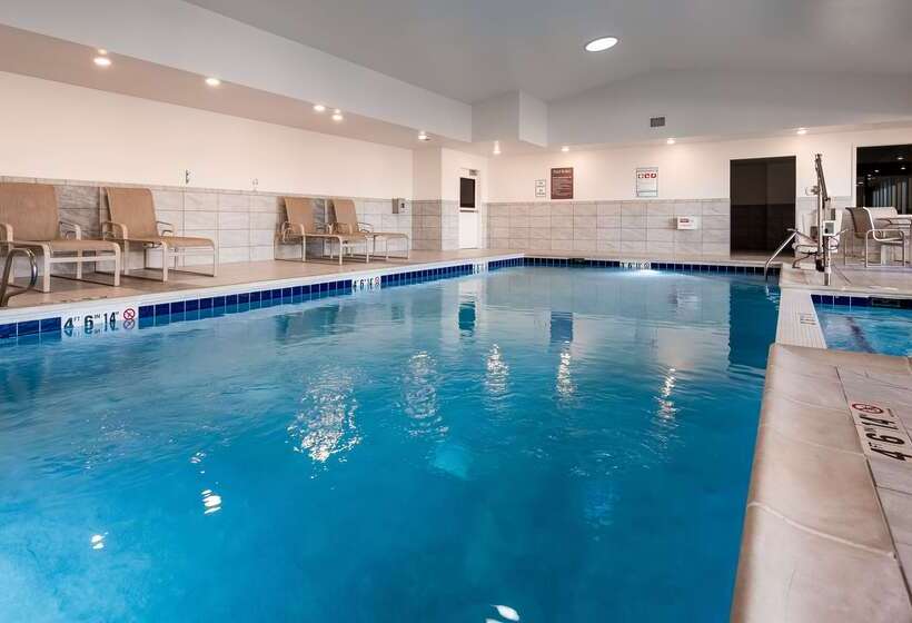 هتل Best Western Plus Silver Saddle Inn