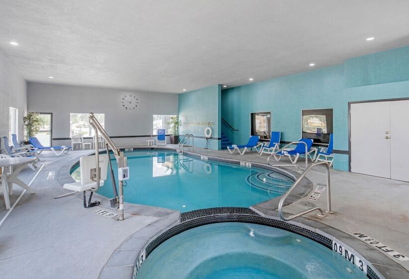 هتل Clarion Inn & Suites Dfw North