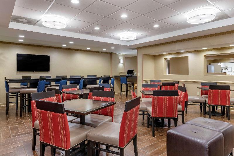 هتل Comfort Inn Greensboro  Kernersville