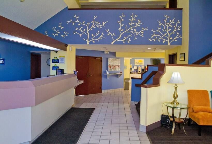 בית מלון כפרי Days Inn By Wyndham Blue Springs