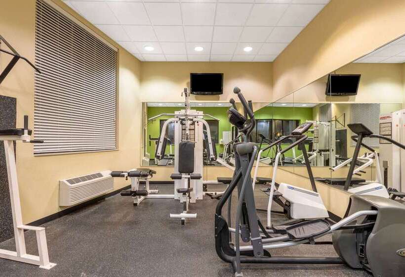 هتل Days Inn By Wyndham Eagan Minnesota Near Mall Of America