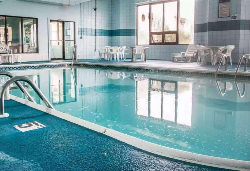 هتل Days Inn By Wyndham Flint/bishop International Airport