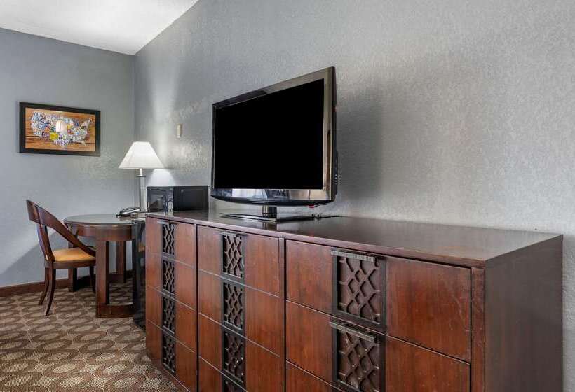 هتل Econo Lodge