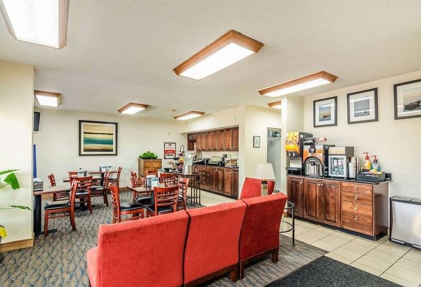 هتل Econo Lodge Moss Point  Pascagoula