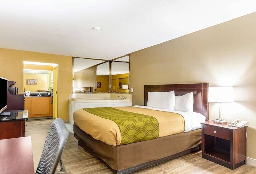 هتل Econo Lodge Moss Point  Pascagoula