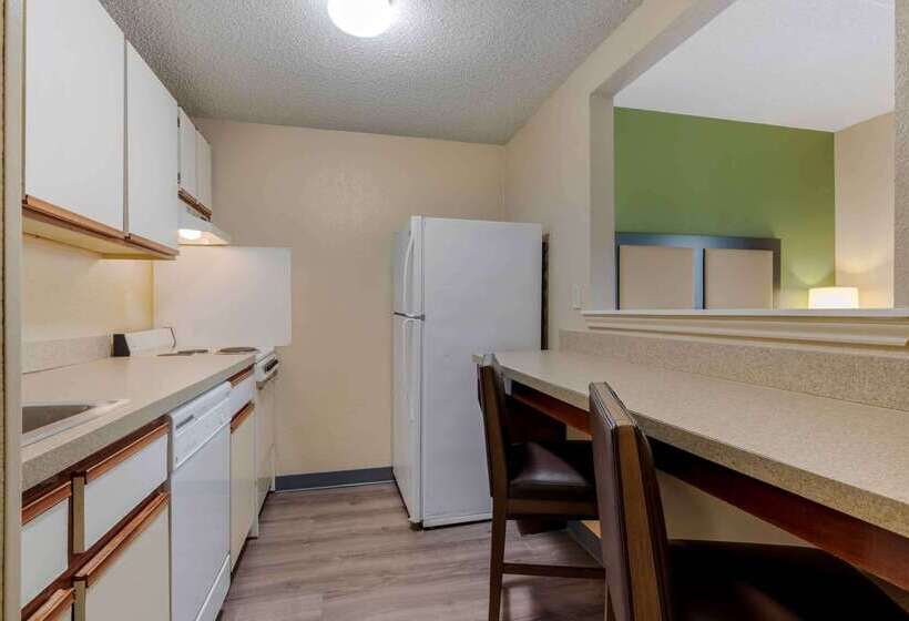 هتل Extended Stay America Select Suites   Dallas   Las Colinas   Meadow Creek Dr