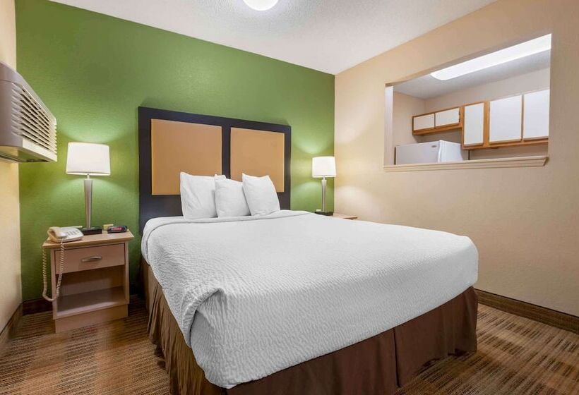هتل Extended Stay America Select Suites Detroit Warren