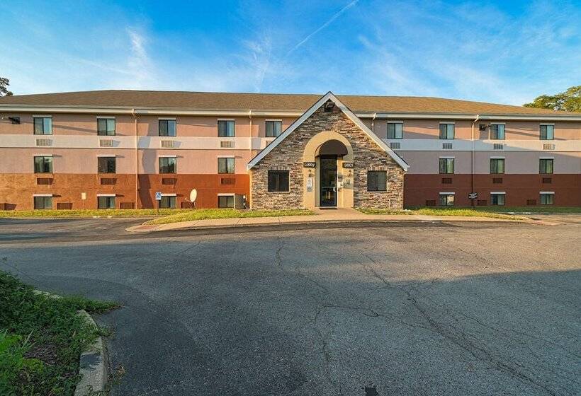 ホテル Suburban Studios Louisville East