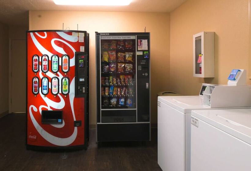 ホテル Suburban Studios Louisville East