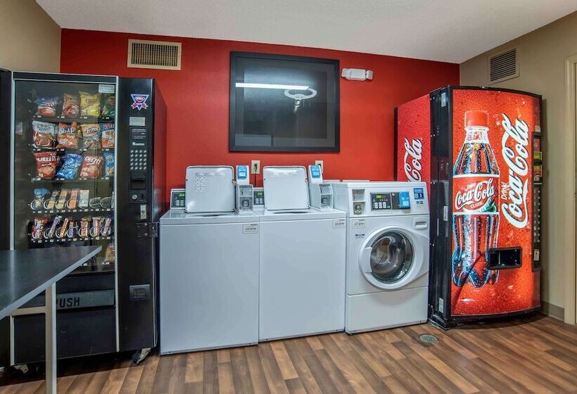 هتل Suburban Studios Montgomery East I 85