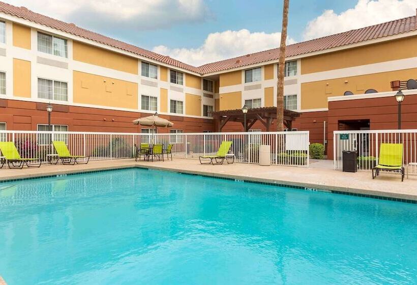 בית מלון כפרי Extended Stay America Suites  Phoenix  Scottsdale
