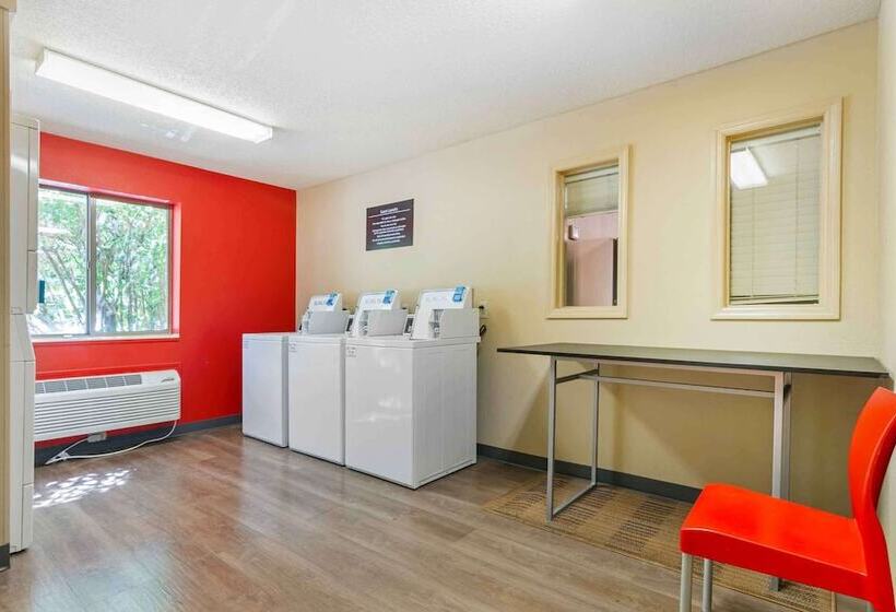 هتل Extended Stay America Select Suites   St Louis   Earth City