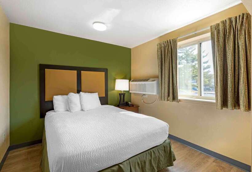 בית מלון כפרי Extended Stay America Select Suites   St Louis   Westport   Craig Road