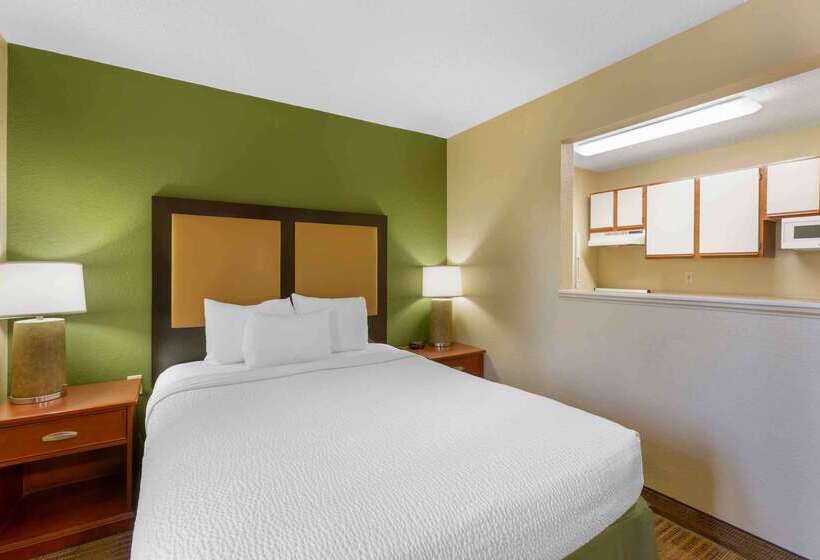 هتل Extended Stay America Suites  Toledo  Maumee