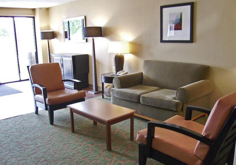 هتل Extended Stay America Suites  Tulsa  Midtown