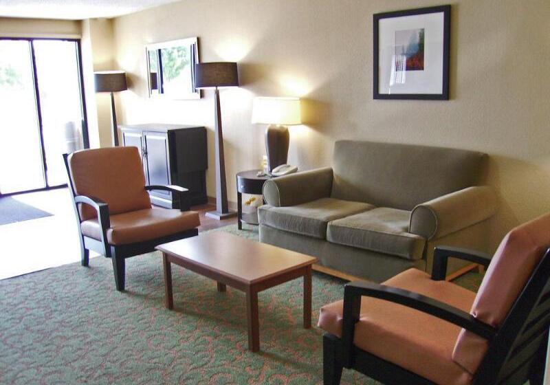هتل Extended Stay America Suites  Tulsa  Midtown