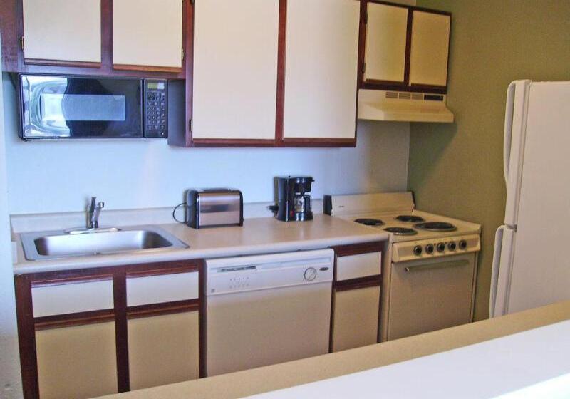 هتل Extended Stay America Suites  Tulsa  Midtown