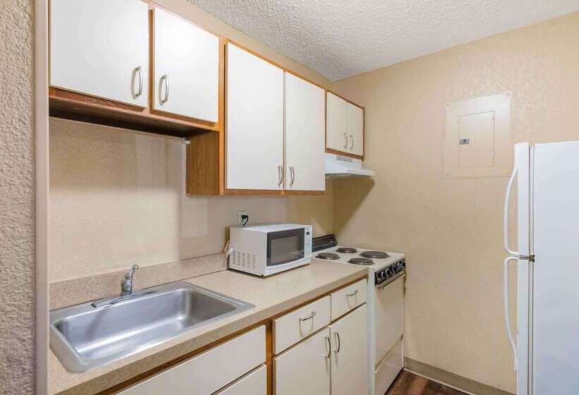 هتل Extended Stay America Suites  Tulsa  Midtown