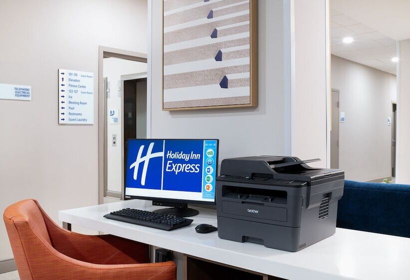 هتل Holiday Inn Express Atlanta West   Theme Park Area, An Ihg