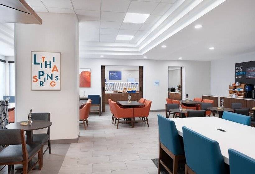 هتل Holiday Inn Express Atlanta West   Theme Park Area, An Ihg