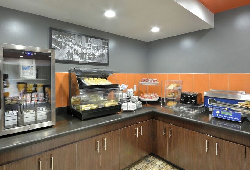 هتل Inn At Clemson